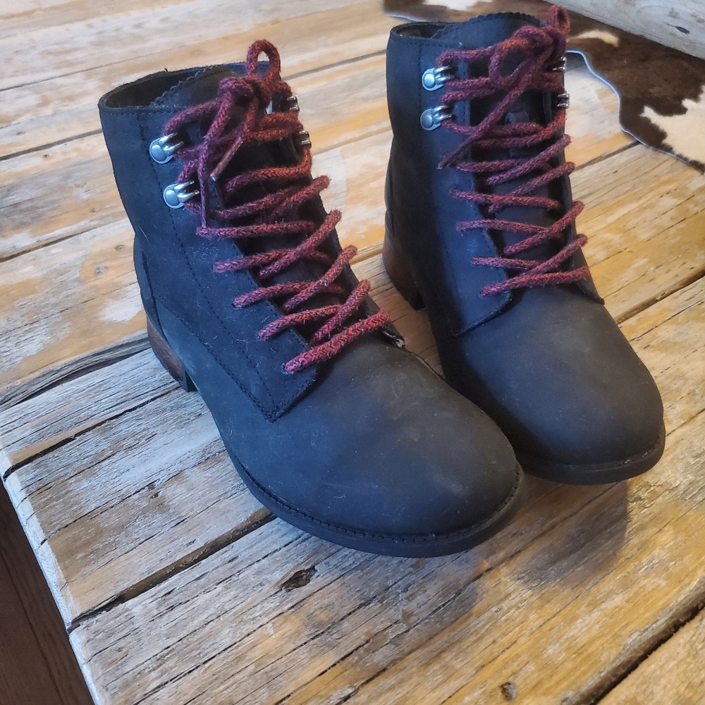 UGG shoes